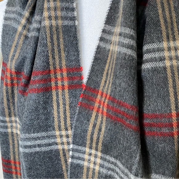 Cejon Made In Italy Plaid Fringed Scarf - Picture 5 of 5